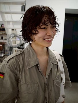 ワク(WAKU) 【WAKU】ショートデザインパーマ/スタイリッシュ