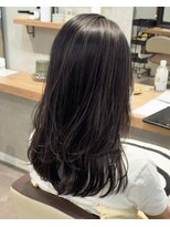 エン(en.)&nbsp;細めだからお洒落なハイライトグレージュ