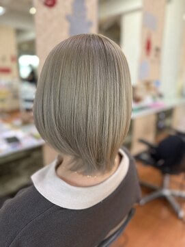 アークスヘアー 20代30代40代ストレートアッシュベージュ髪質改善大人ロング