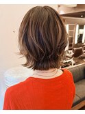 小顔イメチェン、ブルーグレージュカラーくびれレイヤーボブ