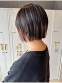 切りっぱなしボブ×裾カラー