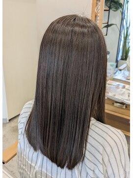 アン(an) 重めロング×縮毛矯正で美髪に◎