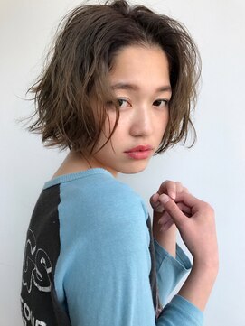 ラグ(log) センターパート×グレージュボブ！