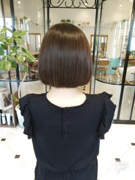 ロンド ブランシュ 錦糸町北口(Lond blanche) 34、5歳の方にオススメ☆まとまりボブ☆【副店長　石黒　翔】