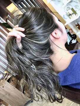 キー(kｅｙ) グレージュ