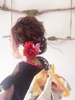 お振袖ルーズ編み込みアップスタイル
