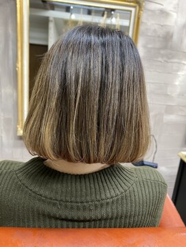 モニュメント(Monument) バレイヤージュボブ