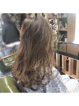 エミタス 三年坂(Emitas) エアリーロング