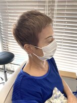 グラッシー センター北店(GLASSI)&nbsp;脱！白髪染め！小顔ベリーショート★ハイトーン透明感ベージュ