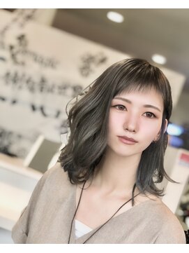 メビウス(Mebius) ショートバングレイヤー