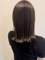 イオス(EOS)&nbsp;アッシュベージュ　透明感カラー　ハイライト/YUKA