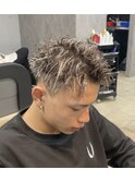 ショートスタイル×ホワイトメッシュ×ツイスパ