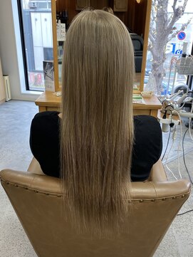 フツーロ 栄(FUTURO) プルエクステ