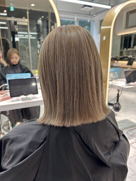 ロンドルピナス 小倉(Lond Lupinus) ブルーブラック/ワイドバング/美髪のススメ/外ハネボブ/北九州