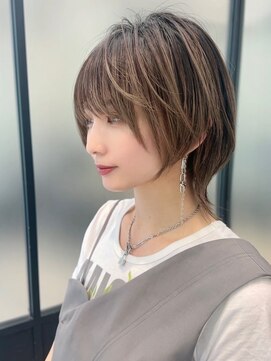 ダブルトーキョー シブヤ(W-TOKYO SHIBUYA) ハイライト×ウルフ　顔周りウルフカット　ネオウルフ