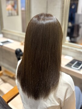 アヤラグランスパ 船橋店(AyaLA GRAN SPA) 【黒田 愛梨】赤み消しオリーブカラー [髪質改善]