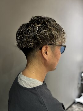 ドゥーエン 緑橋店(DoEN) 波巻きスパイラルパーマ／メンズハイライト