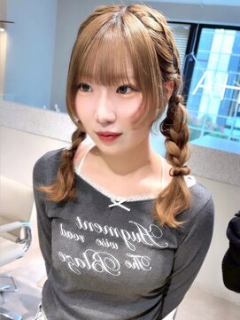 オモチャ 銀座(OMOCHA) 韓国風ゆる編みツインアレンジ/ライブヘアセット
