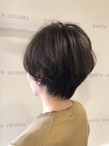 キャトルセゾン(quatre saisons)&nbsp;ナチュラルアッシュ×ひし形で作る絶壁克服ボブ