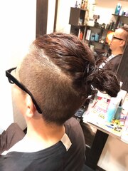 #マンバンヘアー #manbun #メンズロング #hommehair2nd櫻井