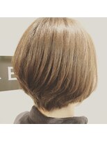 ランス(hair salon LANCE) 前下がりショート