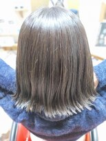 モグ(mog.)&nbsp;切りっぱなしボブグレージュカラー