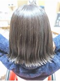 切りっぱなしボブグレージュカラー