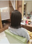 外ハネボブストレート大人可愛い20代30代40代小顔暗髪ミディアム