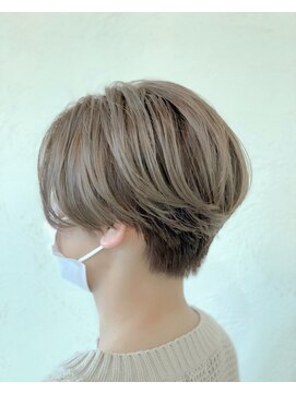 リンダ Linda ハイトーンショート