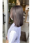 シルバーベージュカラー