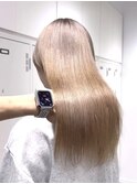 ミルクティーベージュ