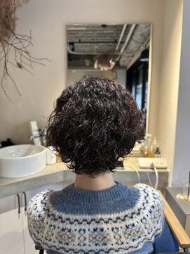 リラエ(Lyrae) 縮毛矯正/髪質改善/美髪カラー/トリートメント【大阪/西梅田】