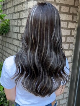 ヘアーサロン アモル(HAIR SALON Amor) ハイライトレイヤーカットダブルカラーイルミナカラー縮毛矯正