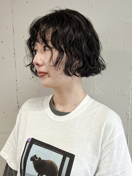 タロ(TALO) 【TALO】アゴ上切りっぱなしボブ×顔まわりレイヤー×パーマ