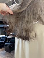 ペレ 梅田(PELE)&nbsp;ミディアムヘア/暗めカラー/グラン マッシュ/梅田