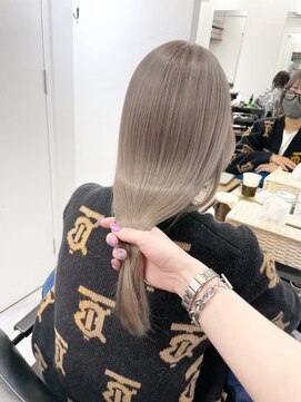 エンネ 新宿(enne) グレージュカラー/韓国風巻き/レイヤーカット/髪質改善/縮毛矯正