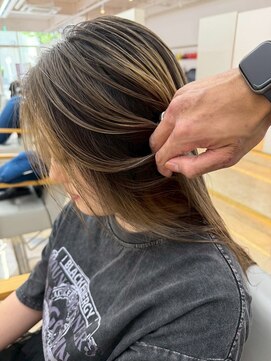 シーバイラヴィズム けやき通り2号店(Sea by LUVISM) バレイヤージュ