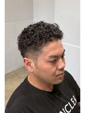 ジェットブラックキューサンロク(JET BLACK 936) 極道パーマ/宮城リョータ風パーマ