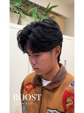 ルースト 原宿店(ROOST) 刈り上げセンターパート/波巻きツイストスパイラル/原宿