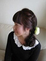 ヘア ド シェーヌ(hair de che-ne) ストレートを編み込みでキュートに!