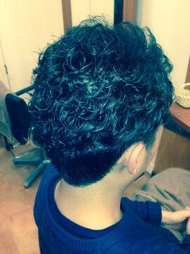 カルフール ロコ 草加西口店(Carrefour LOCO) ツーブロック刈上げパーマ