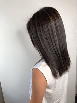 トリコ 梅田茶屋町店(trico) 大人綺麗なハイライトカラー 【トリコ梅田茶屋町店】