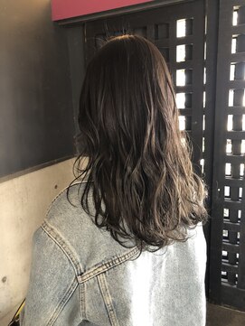 ナトゥーラ 岐阜(Natura) グレージュ