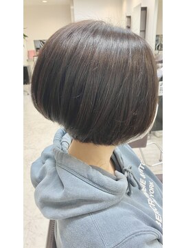 ヘアアンドメイク ドーリー(Hair&Make Dolly) 前下がりグラボブ