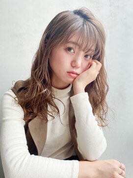 アルバム 銀座(ALBUM GINZA) ゆるウェーブ_エアリーミディショートパーマ_28239