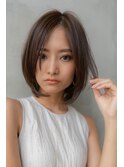 ハイライトマロンベージュ×切りっぱなしくびれミディアムボブ