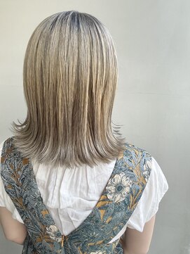 ヘアー アイス 御器所本店(HAIR ICI) 20代30代ダブルカラーミルクティーベージュシルバーベージュ
