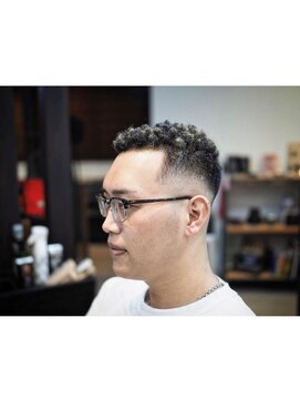 リヴ ヘアワークス(LiVE HAIR WORKS) ボルサリーノパーマ