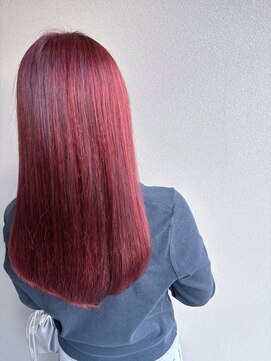 トゥリル(trueal) ロング アカピンク