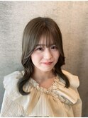 ミディアムローレイヤー×オリーブグレージュ
